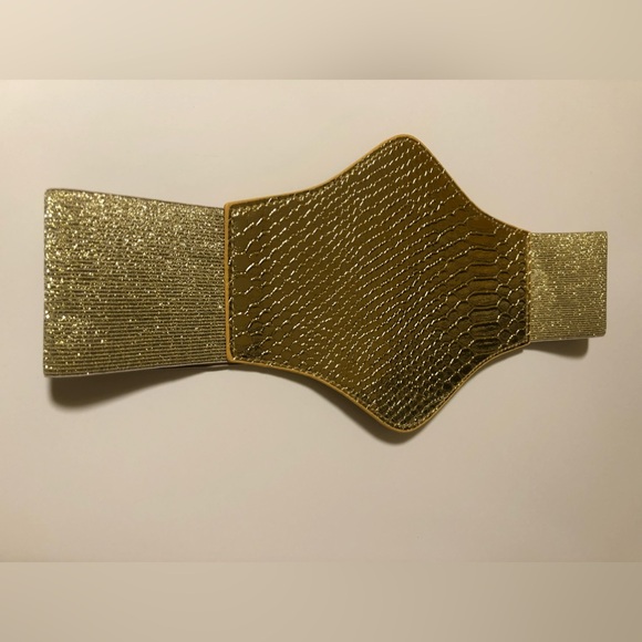 Women’s Shein gold snakeskin embossed corset belt (medium) - Picture 4 of 6